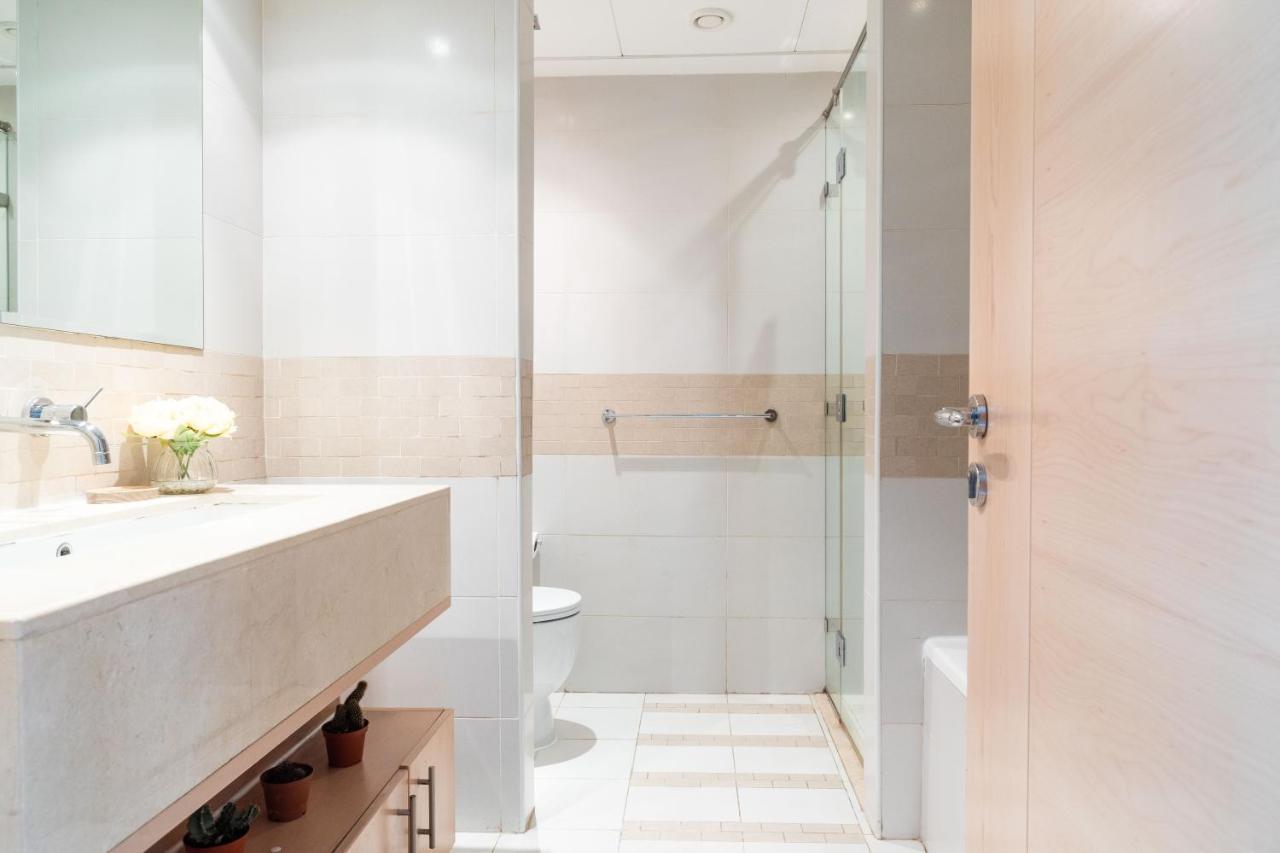 Nasma Luxury Stays - Pastel-Colored Apt With Jaw-Dropping Marina Views Dubai Buitenkant foto